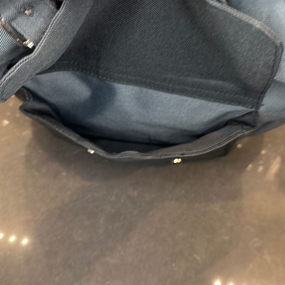 Single Zipper Cloth Backpack-NWT - Picture 3 of 6